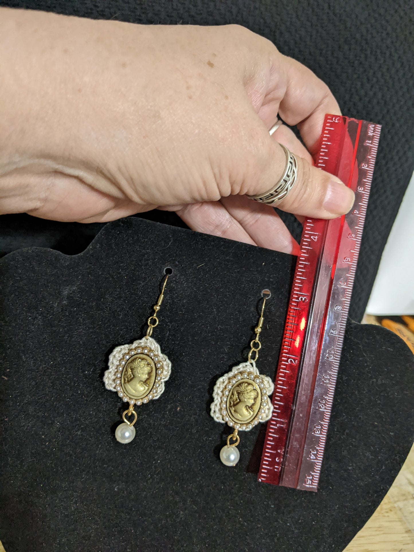 A20-Cameo earrings-great gift! Item-EAR14