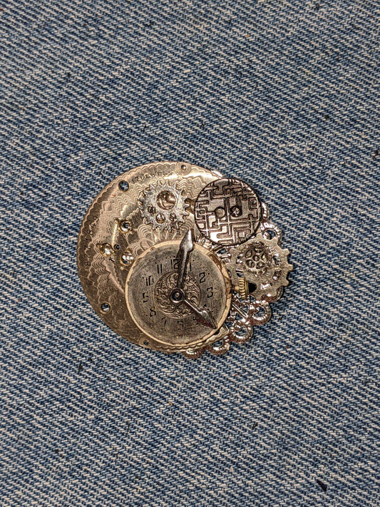 Steampunk Themed Brooch-Unique Charm Pin! With real watch parts-TOP10