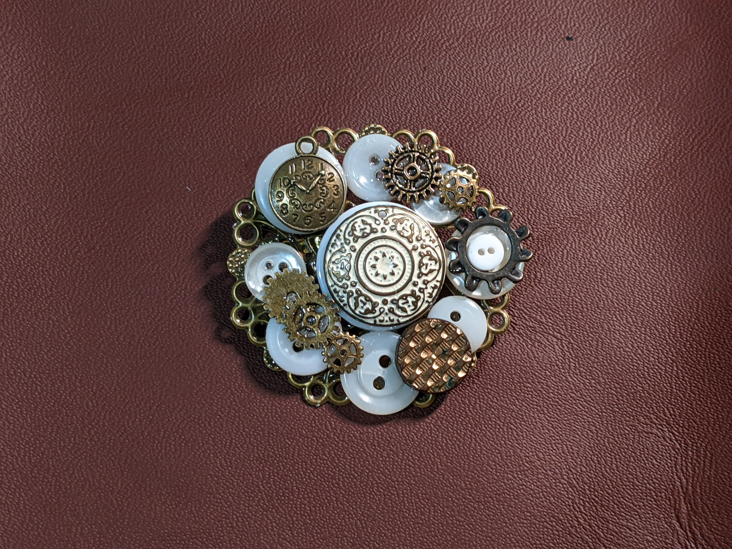 Vintage Steampunk Themed Brooch-Unique Charm Pin! Vintage22