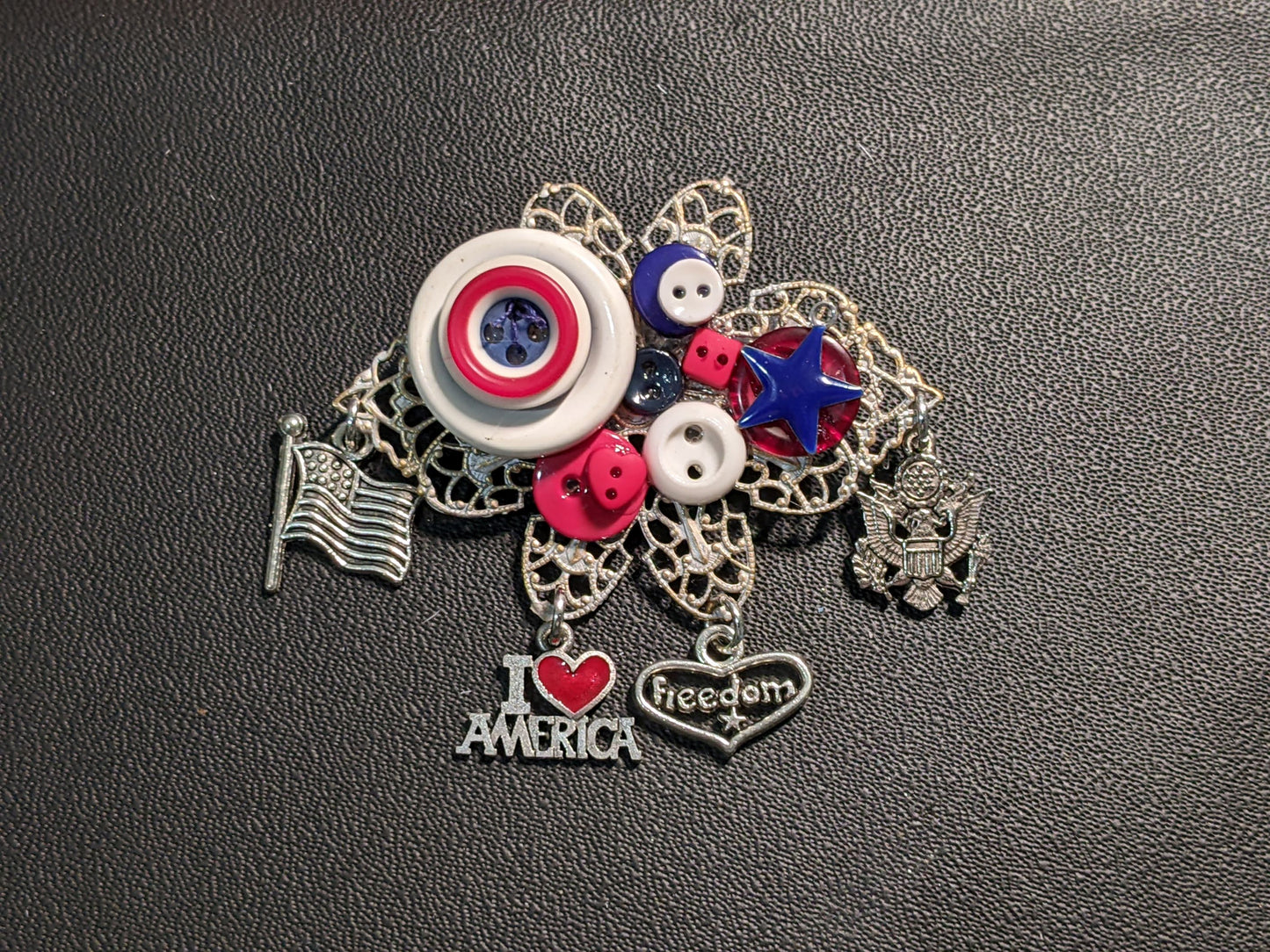 US Army Themed Brooch-Unique Charm Pin! Army1