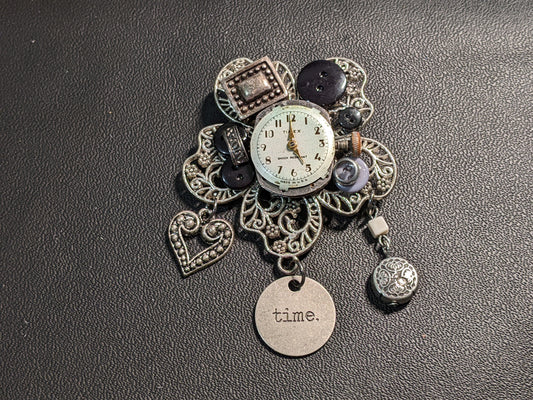 Vintage Steampunk Themed Brooch-Unique Charm Pin! Brooch11