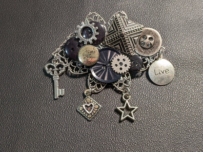 Vintage Steampunk Themed Brooch-Unique Charm Pin! Vintage24